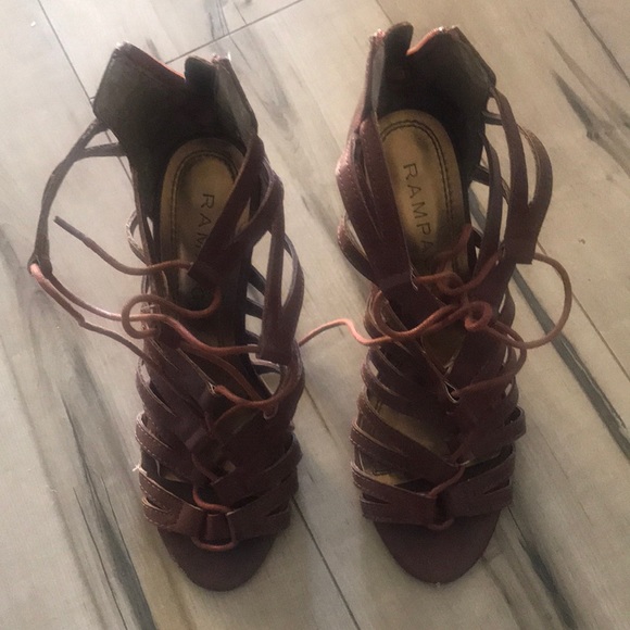 Rampage lace up heels with zipper in the back - Picture 2 of 5